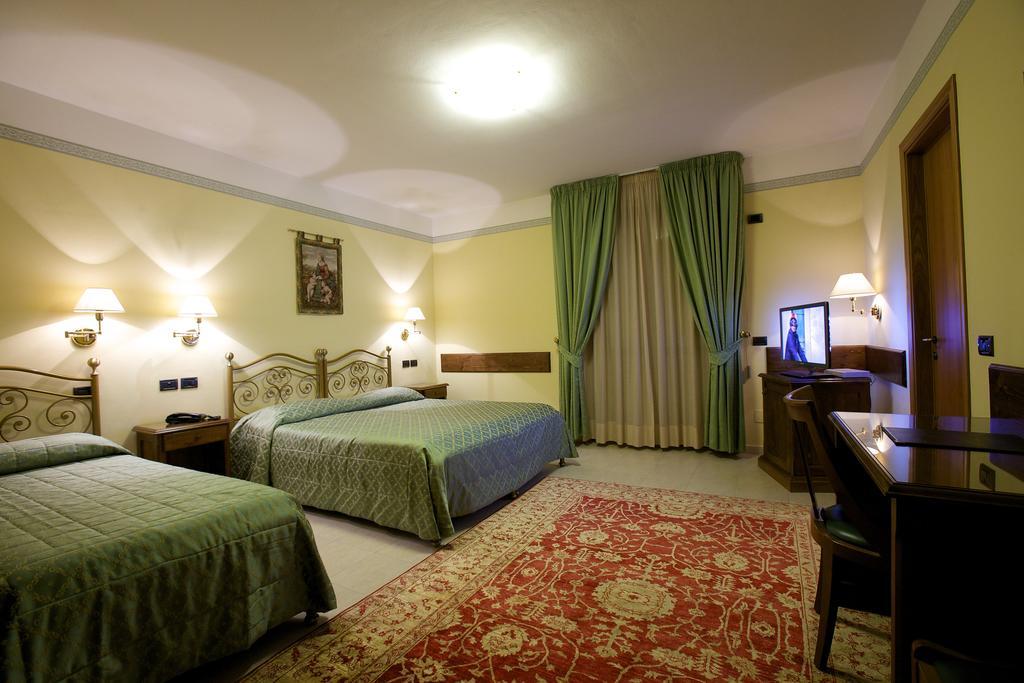 Campiglione Hotel アッシジ 部屋 写真